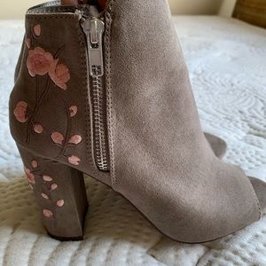 Light Brown Floral Embroidered Booties